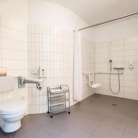 Euvea Freizeit- Und Tagungshotel 호텔