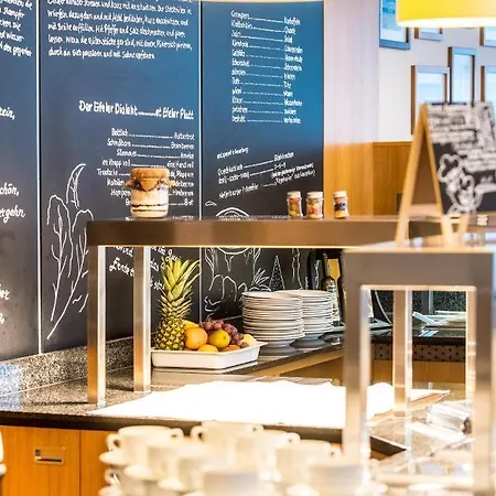 Euvea Freizeit- Und Tagungshotel 3*