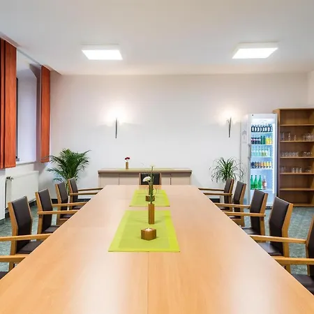 Euvea Freizeit- Und Tagungshotel 호텔 3*