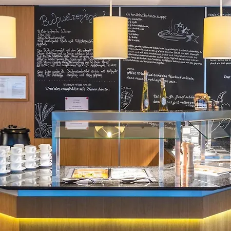 Euvea Freizeit- Und Tagungshotel 호텔