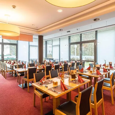 Euvea Freizeit- Und Tagungshotel 호텔 Neuerburg (Bitburg-Prum)
