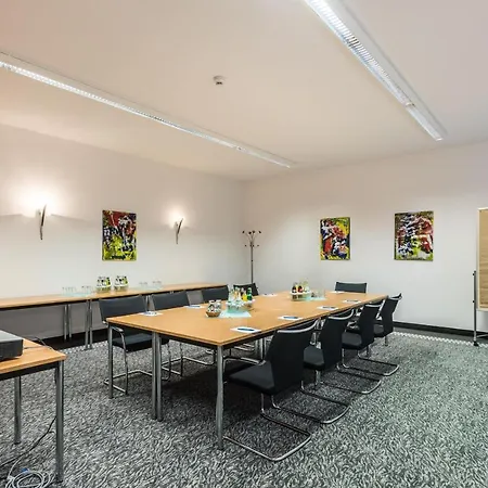 호텔 Euvea Freizeit- Und Tagungshotel 3*