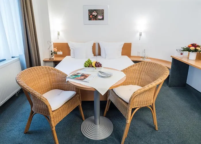 Euvea Freizeit- Und Tagungshotel 酒店 3*