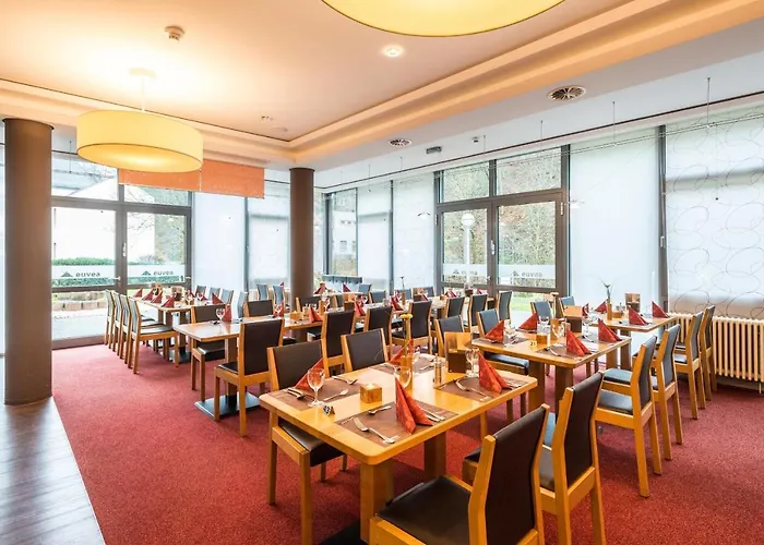 Euvea Freizeit- Und Tagungshotel מלון Neuerburg (Bitburg-Prum)